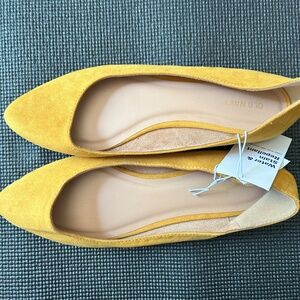 Women’s ballet flats